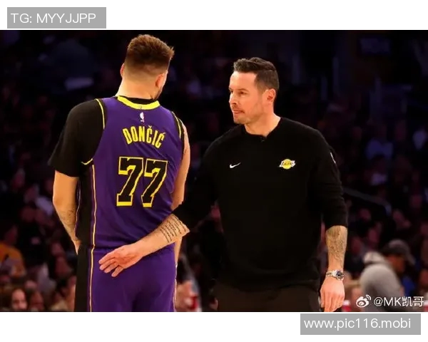 雷迪克:我们的失利比其他球队更引人注目,因为我们是湖人队 雷迪克:我们的失利比其他球队更引人注目,因为我们是湖人队